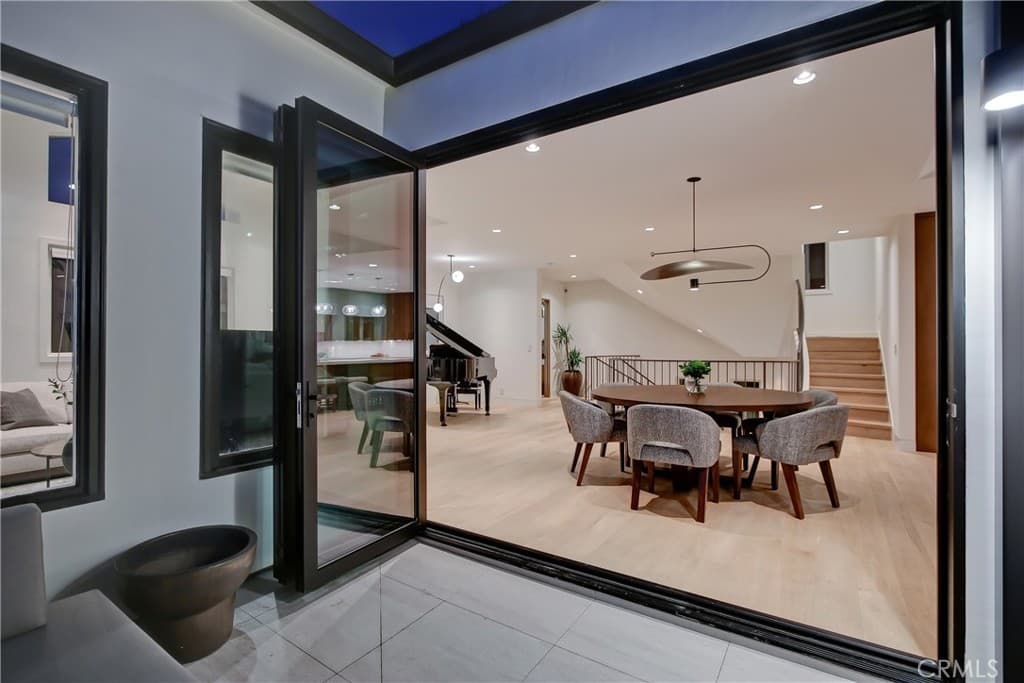 Single Family Residence for rent at 1712 Manhattan Avenue, Hermosa Beach, CA featuring 3 beds and 4 baths