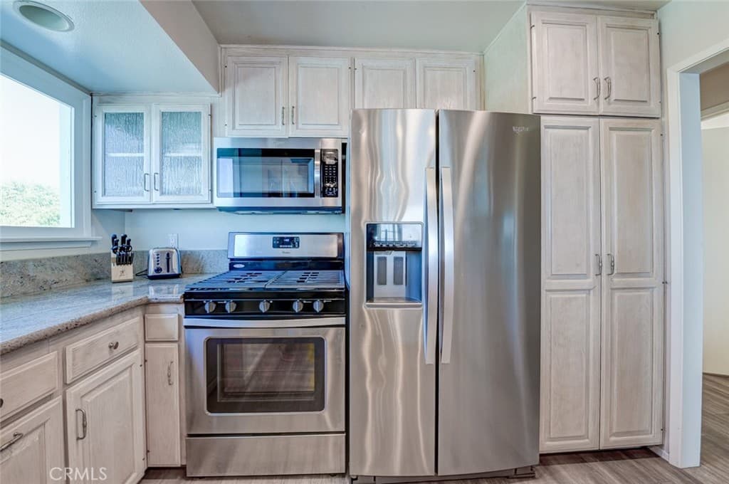 Duplex for rent at 1021 Gaviota Drive, Laguna Beach, CA featuring 3 beds and 2 baths