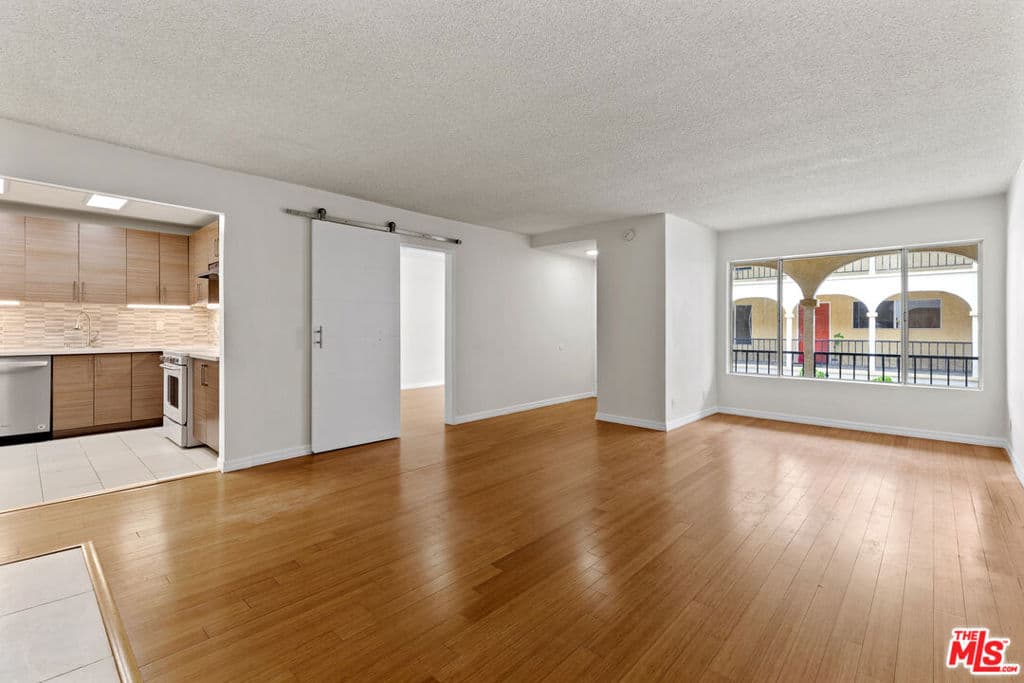Apartment for rent at 1033 6TH Street 203, Santa Monica, CA featuring 3 beds and 2 baths