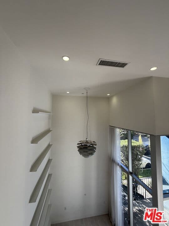 Condominium for rent at 7917 Willoughby Avenue 5, West Hollywood, CA featuring 2 beds and 3 baths