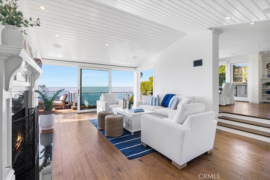Single Family Residence for rent at 50 N La Senda Drive, Laguna Beach, CA featuring 4 beds and 4 baths
