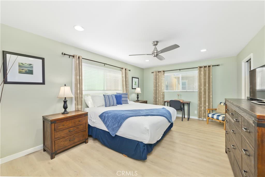 Duplex for rent at 119 46th St "Upper" B, Newport Beach, CA featuring 3 beds and 2 baths