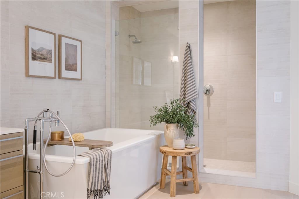 Townhouse for rent at 2230 Newport Boulevard 301, Newport Beach, CA featuring 3 beds and 4 baths
