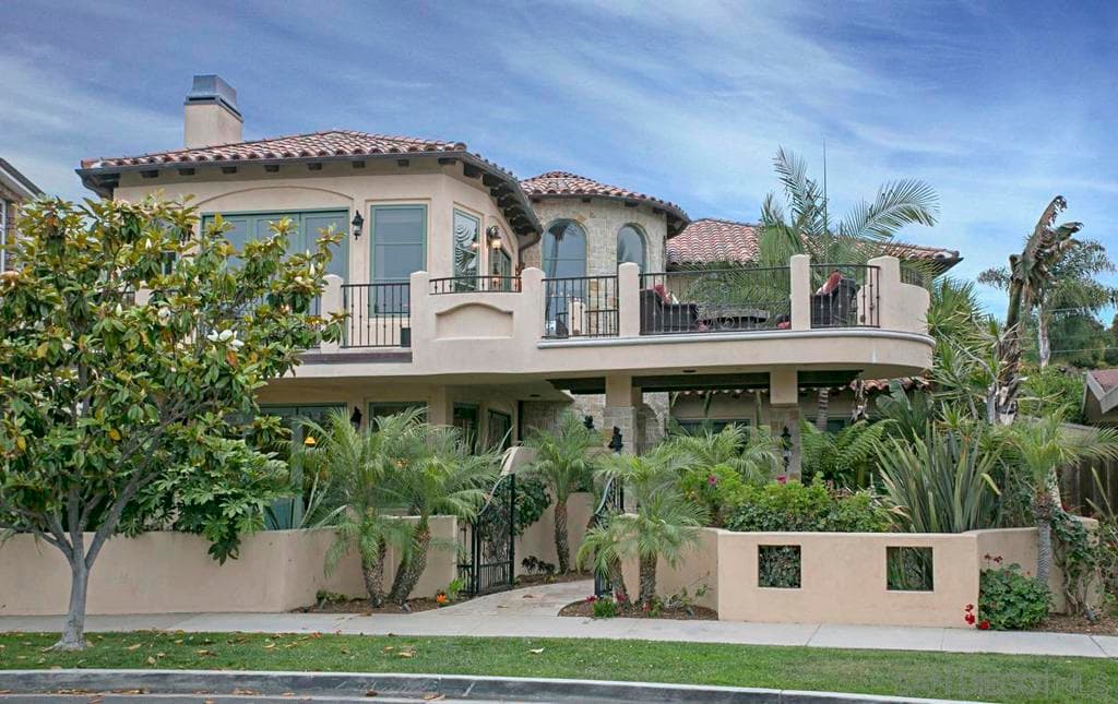 Residential Lease for rent at 1150 Pine St, Coronado, San Diego County, CA featuring 6 beds and 7 baths