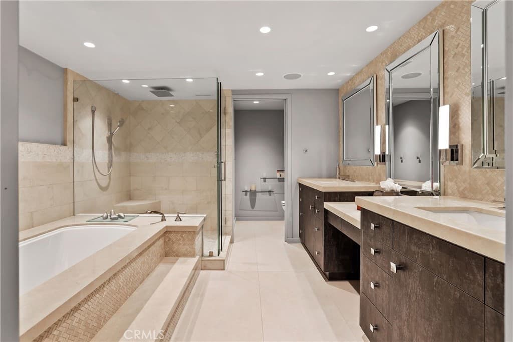 Condominium for rent at 601 Lido Park, Newport Beach, CA featuring 2 beds and 3 baths