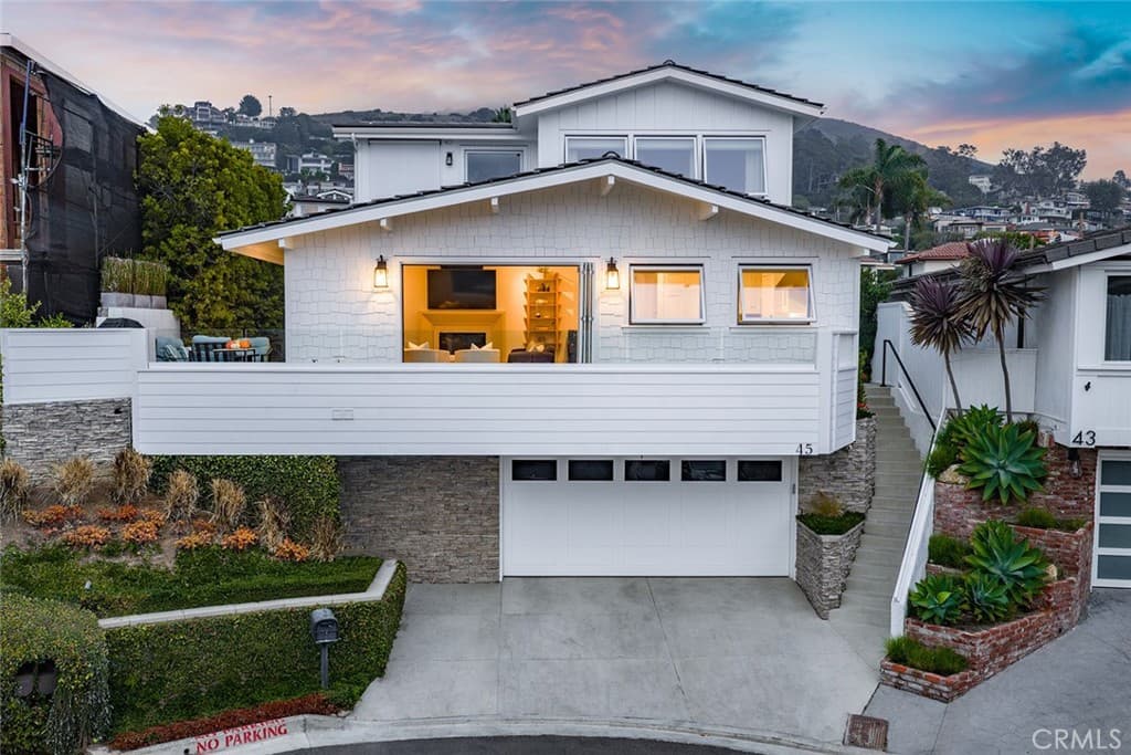 Single Family Residence for rent at 45 Emerald Bay, Laguna Beach, CA featuring 4 beds and 3 baths