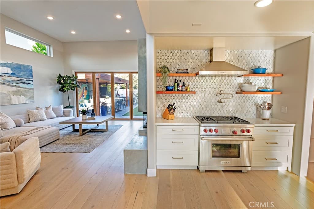Residential Lease for rent at 1753 Wilstone Avenue, Encinitas, San Diego County, CA featuring 5 beds and 3 baths