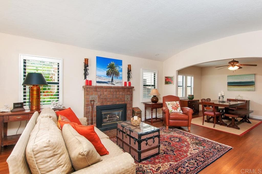 Residential Lease for rent at 1033 Encino Row, Coronado, San Diego County, CA featuring 3 beds and 3 baths