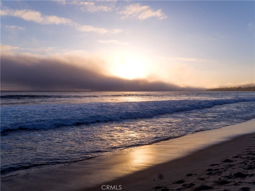 Duplex for rent at 1249 Ocean Front D, Laguna Beach, CA featuring 1 bed and 1 bath