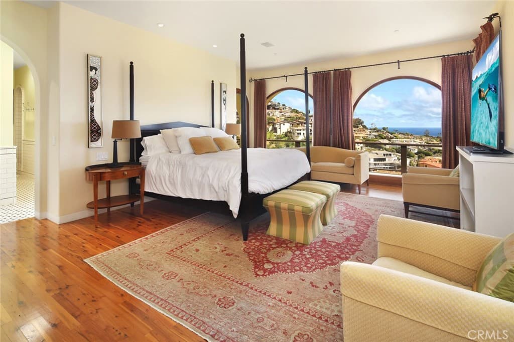Single Family Residence for rent at 1131 Emerald Bay, Laguna Beach, CA featuring 5 beds and 6 baths