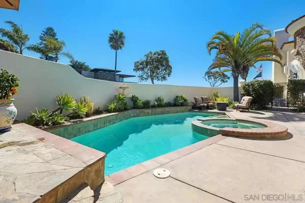 Residential Lease for rent at 555 Ocean, Coronado, San Diego County, CA featuring 4 beds and 5 baths