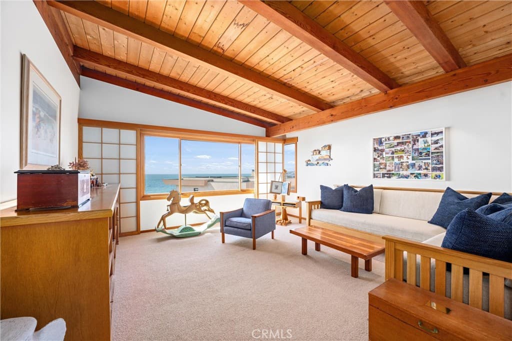 Single Family Residence for rent at 1911 Ocean Way, Laguna Beach, CA featuring 4 beds and 4 baths