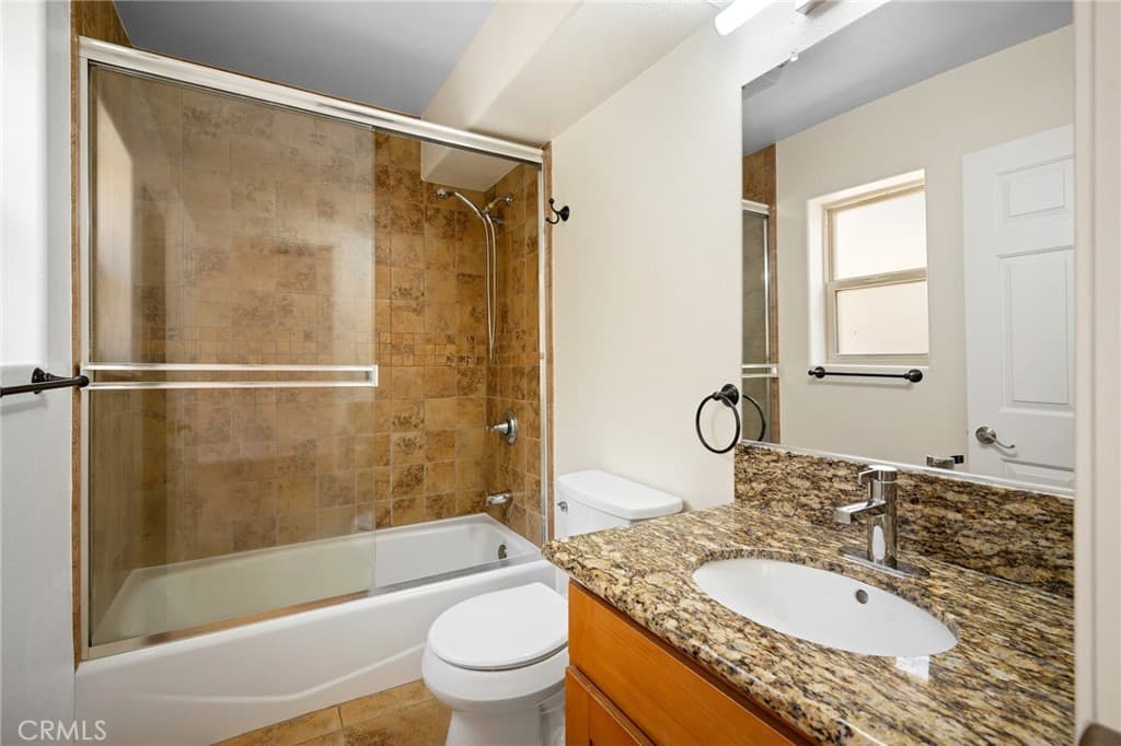 Townhouse for rent at 345 W Loraine Street 3, Glendale, CA featuring 3 beds and 4 baths