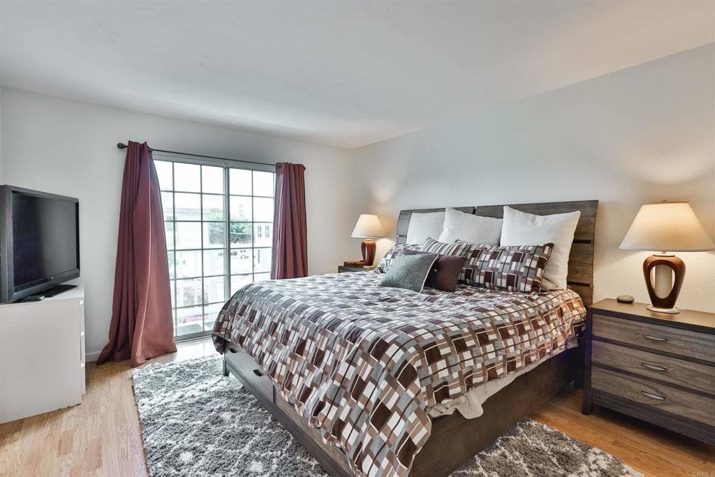 Residential Lease for rent at 850 C Avenue 4, Coronado, San Diego County, CA featuring 2 beds and 2 baths