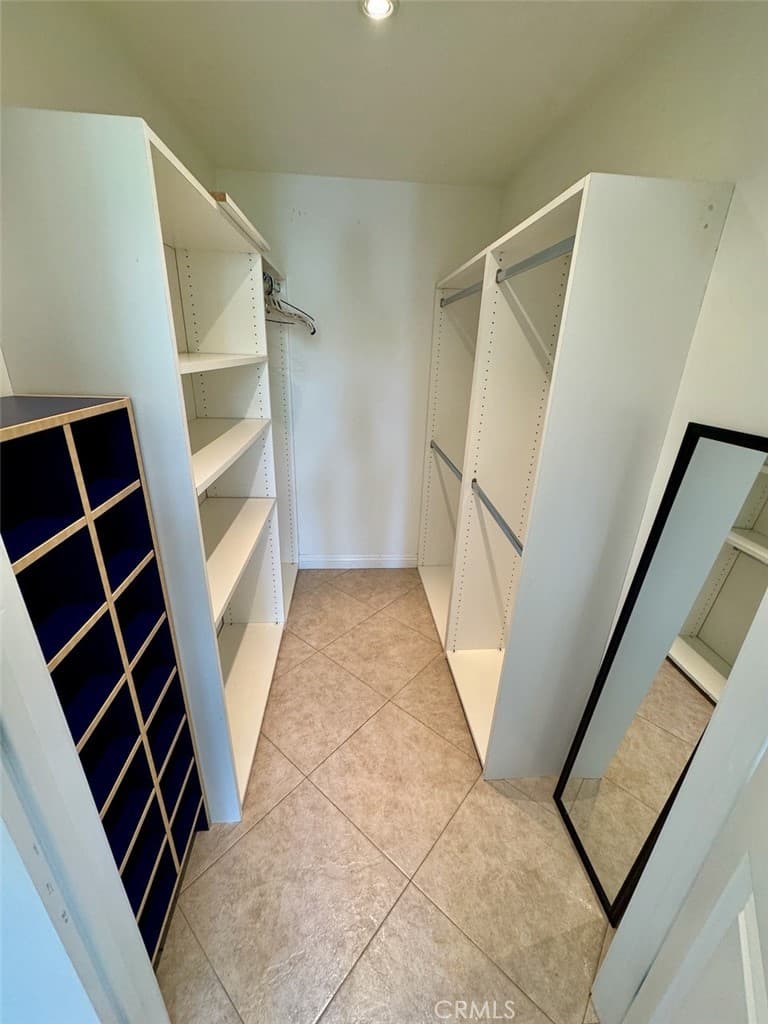 Duplex for rent at 180 High Dr B, Laguna Beach, CA featuring 1 bed and 1 bath