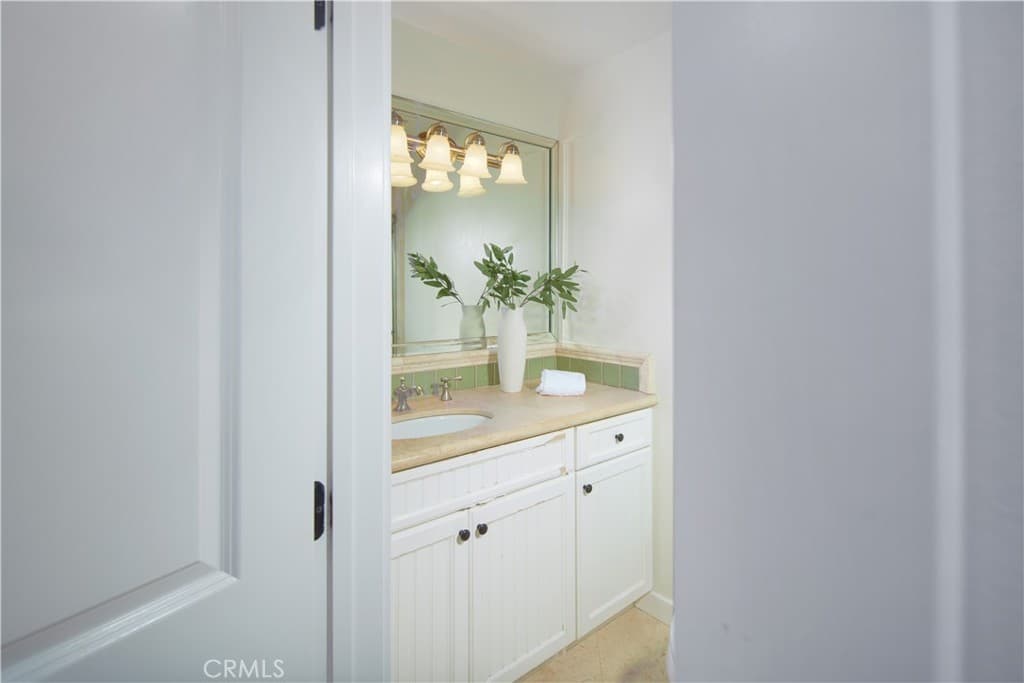 Duplex for rent at 2857 Wards Terrace, Laguna Beach, CA featuring 2 beds and 2 baths