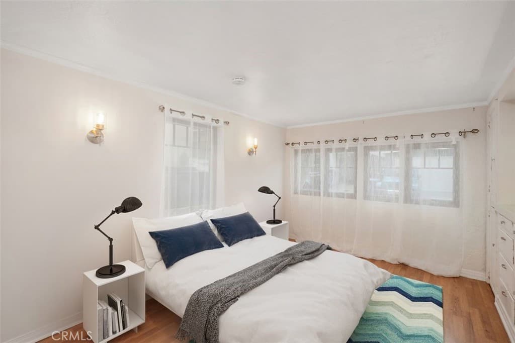 Duplex for rent at 832 Cypress Avenue, Hermosa Beach, CA featuring 1 bed and 1 bath