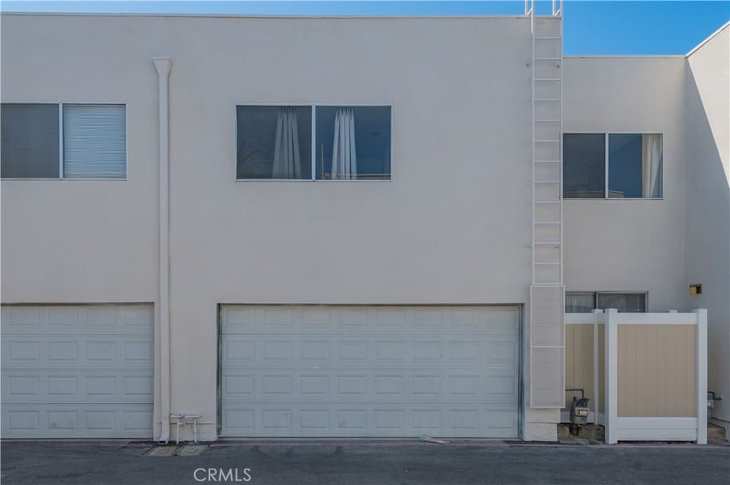 Residential Lease for rent at 20240 E Arrow D, Covina, Los Angeles County, CA featuring 3 beds and 3 baths
