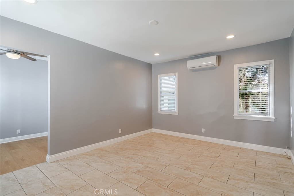 Condominium for rent at 1049 Western Avenue B, Glendale, CA featuring 1 bed and 1 bath