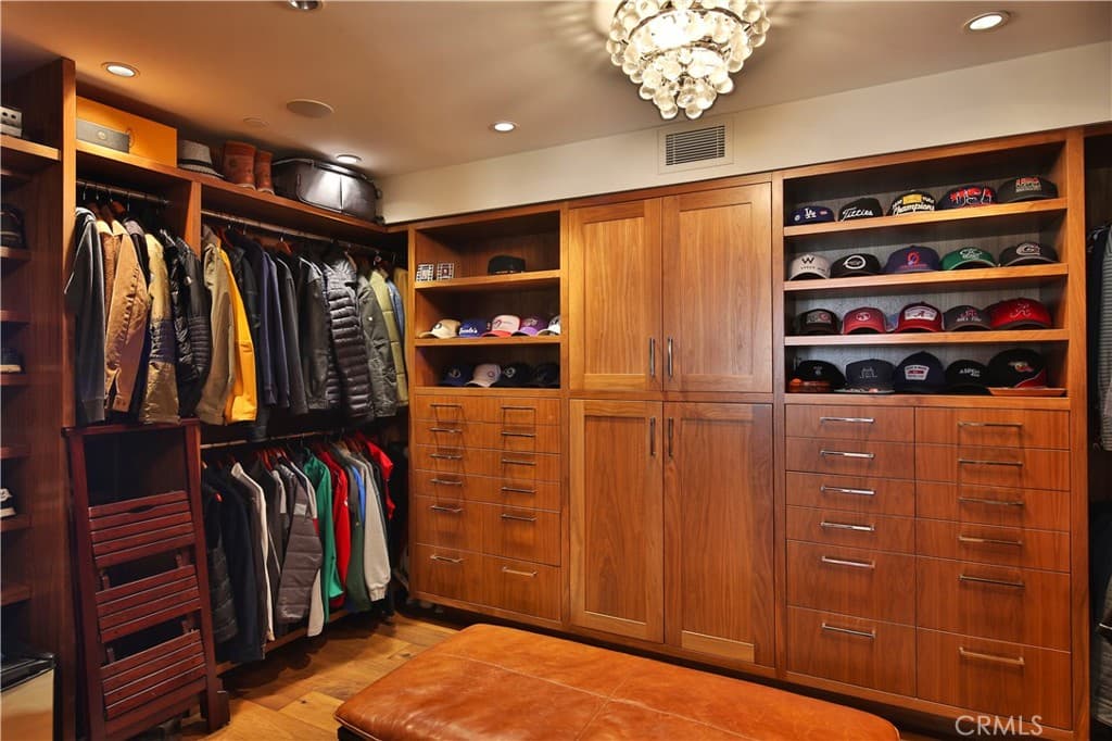 Single Family Residence for rent at 3124 The Strand, Hermosa Beach, CA featuring 4 beds and 6 baths