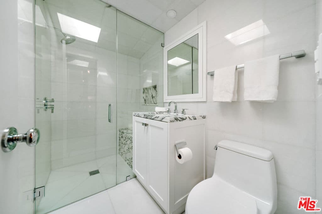 Single Family Residence for rent at 936 Palisades Beach Road, Santa Monica, CA featuring 4 beds and 4 baths
