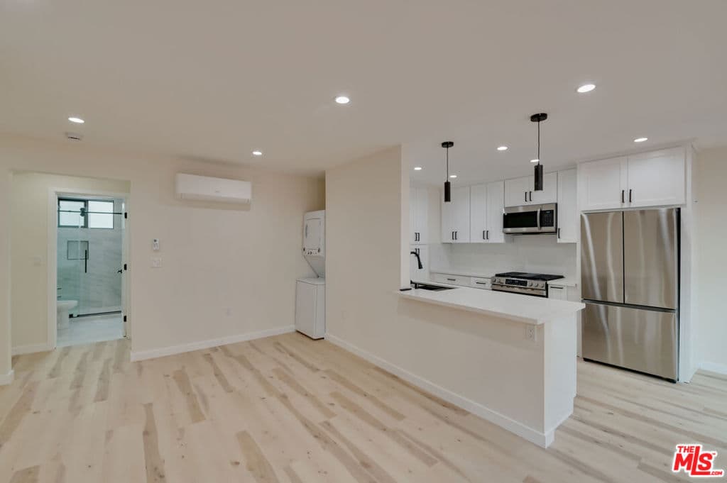 Apartment for rent at 928 N San Vicente Boulevard 107, West Hollywood, CA featuring 1 bed and 1 bath