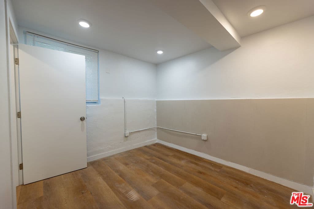 Residential Lease for rent at 1420 Alvarado Terrace 14, Los Angeles, Los Angeles County, CA and 1 bath