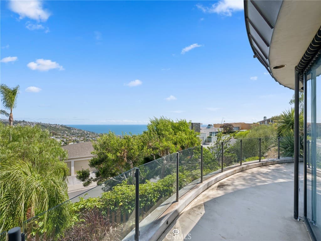 Single Family Residence for rent at 1445 Bounty Way, Laguna Beach, CA featuring 4 beds and 5 baths