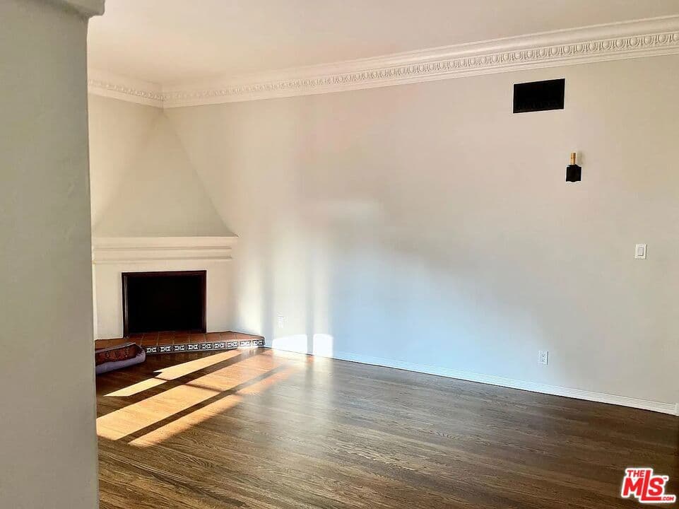 Condominium for rent at 1330 N Harper Avenue 180, West Hollywood, CA featuring 2 beds and 2 baths