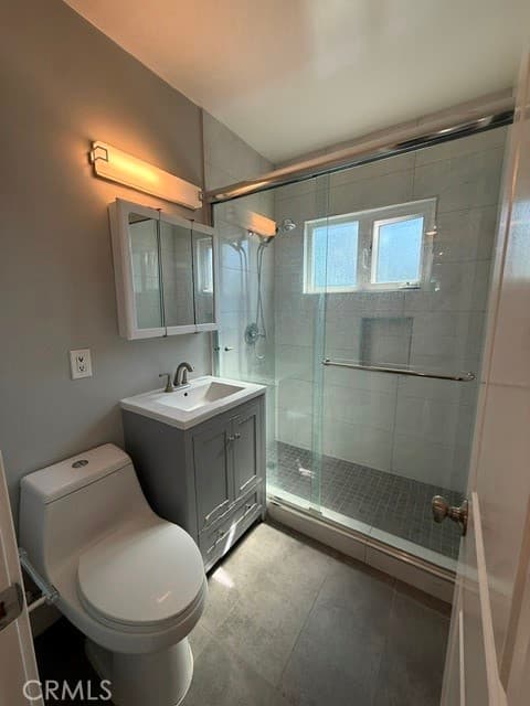 Apartment for rent at 405 W Broadway A, Glendale, CA featuring 1 bed and 1 bath