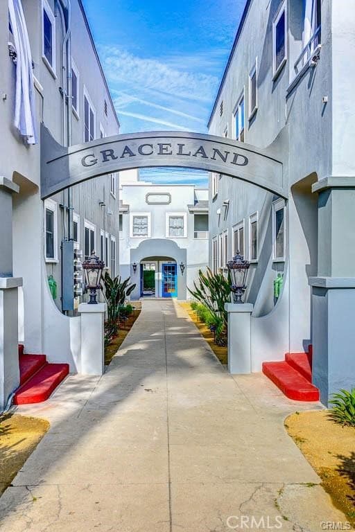 Apartment for rent at 107 N Columbus Avenue 1/2, Glendale, CA featuring 2 beds and 1 bath