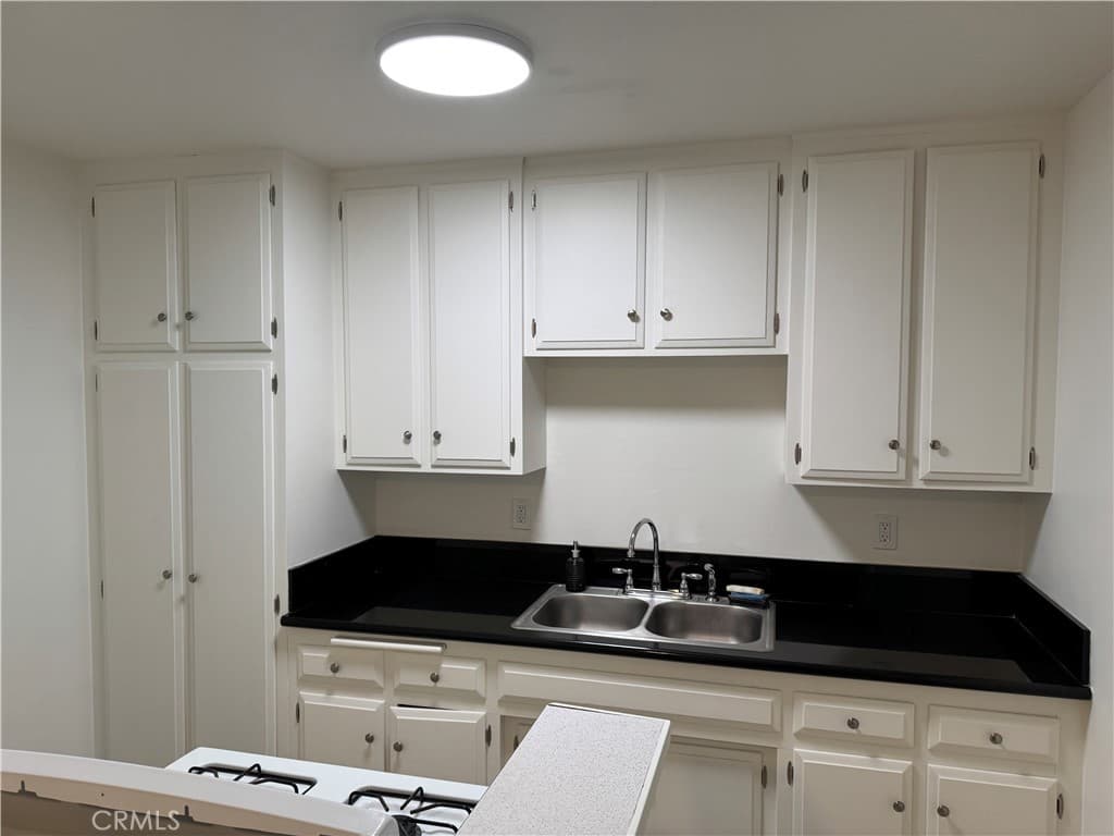 Apartment for rent at 1164 Irving Avenue A, Glendale, CA featuring 2 beds and 1 bath