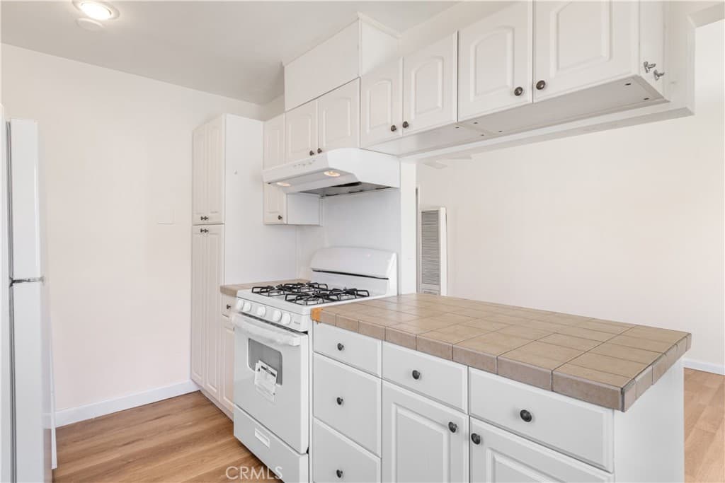 Single Family Residence for rent at 1104 Torrance Blvd, Torrance, CA featuring 3 beds and 1 bath