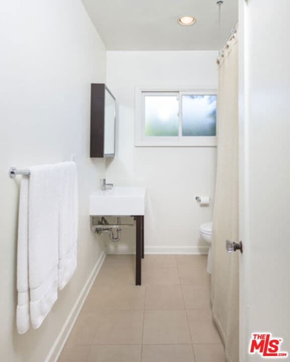 Single Family Residence for rent at 8842 Dorrington Avenue, West Hollywood, CA featuring 3 beds and 2 baths