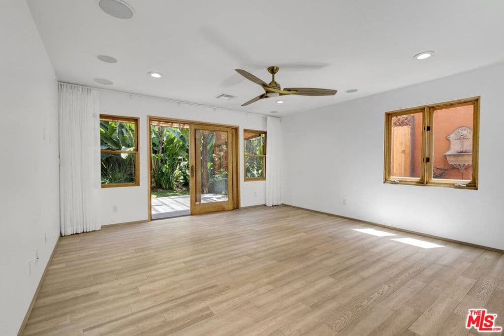 Single Family Residence for rent at 1138 1/2 Poinsettia Place, West Hollywood, CA featuring 2 beds and 1 bath