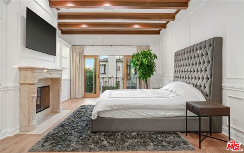 Single Family Residence for rent at 2266 Channel Road, Newport Beach, CA featuring 5 beds and 8 baths