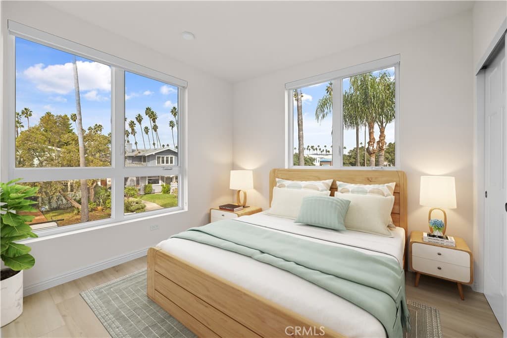 Residential Lease for rent at 1818 S Norton Avenue 206, Los Angeles, Los Angeles County, CA featuring 2 beds and 2 baths