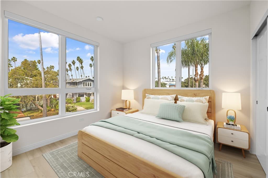 Residential Lease for rent at 1818 S Norton Avenue 305, Los Angeles, Los Angeles County, CA featuring 2 beds and 2 baths