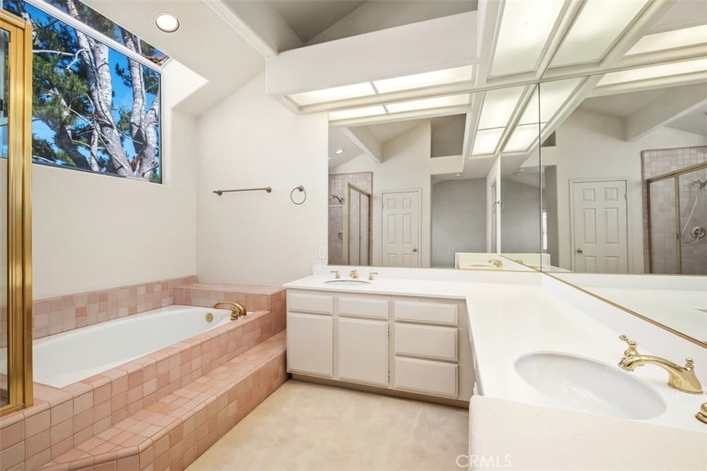 Single Family Residence for rent at 3160 Corte Hermosa, Newport Beach, CA featuring 4 beds and 3 baths