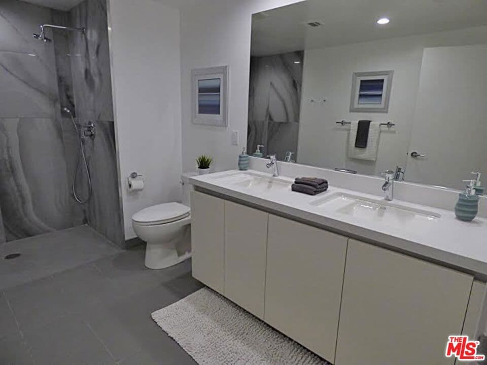 Residential Lease for rent at 1526 ARMACOST Avenue 102, Los Angeles, Los Angeles County, CA featuring 3 beds and 3 baths
