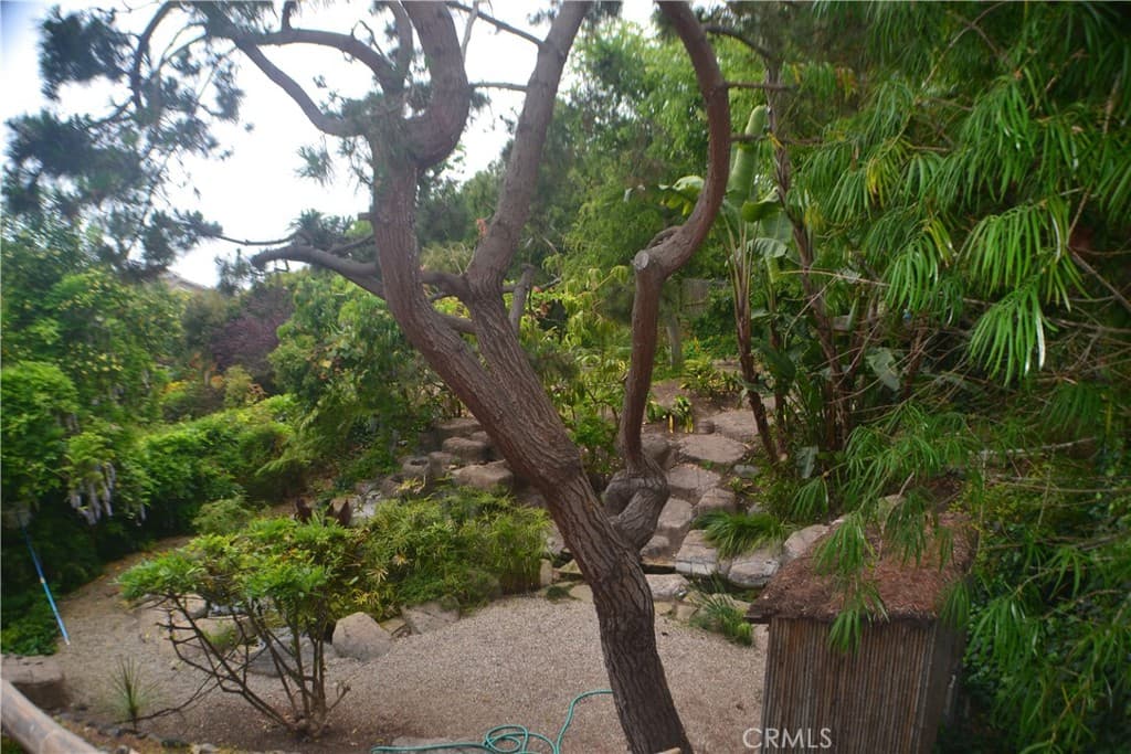 Single Family Residence for rent at 490 Diamond Street, Laguna Beach, CA featuring 3 beds and 2 baths