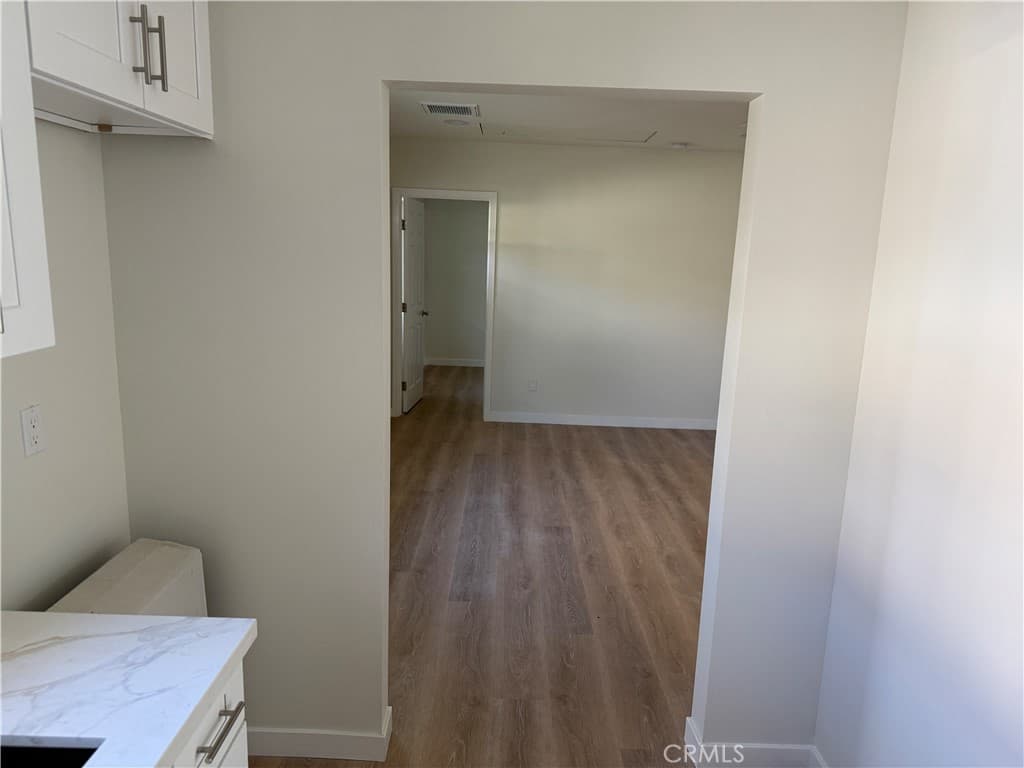 Single Family Residence for rent at 616 Alexander, Glendale, CA featuring 1 bed and 1 bath