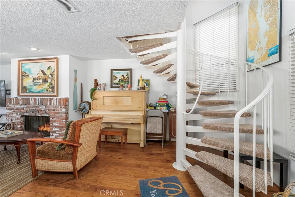 Duplex for rent at 805 N Bay Front, Newport Beach, CA featuring 3 beds and 3 baths