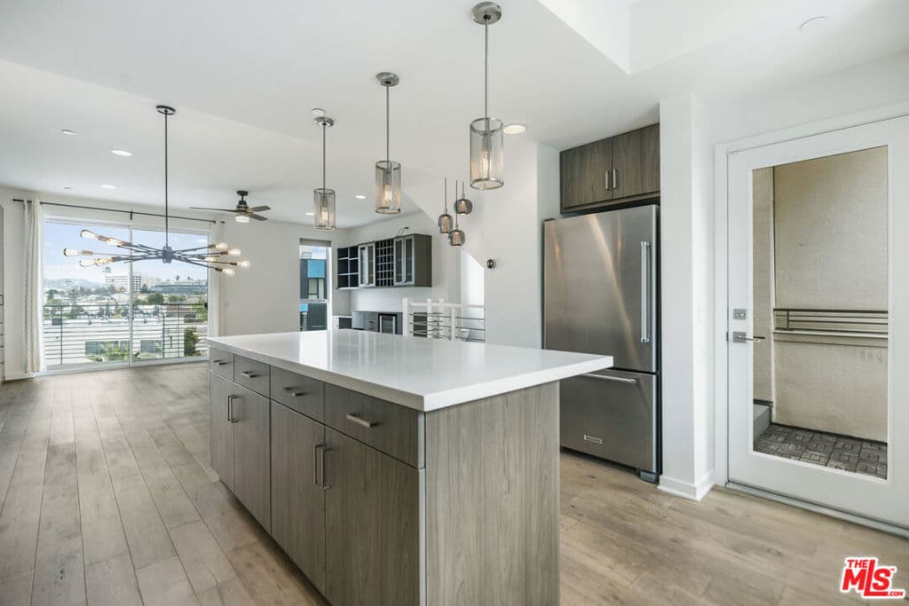 Residential Lease for rent at 1045 Manzanita Street, Los Angeles, Los Angeles County, CA featuring 3 beds and 4 baths