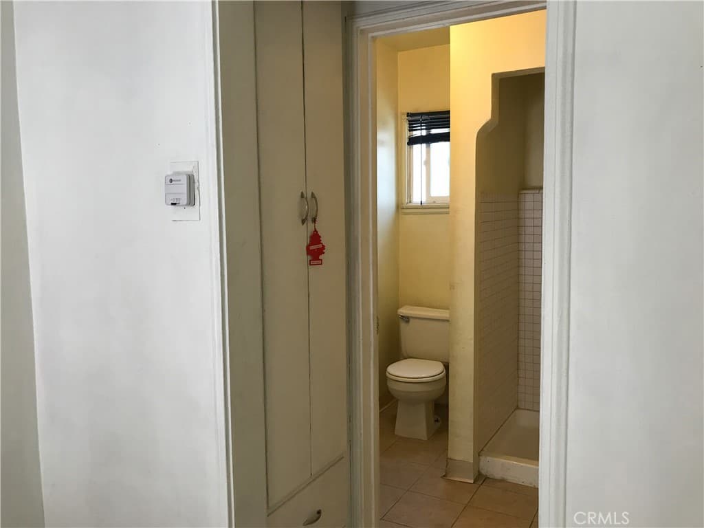 Residential Lease for rent at 11427 3/4 Garvey Avenue, El Monte, Los Angeles County, CA and 1 bath