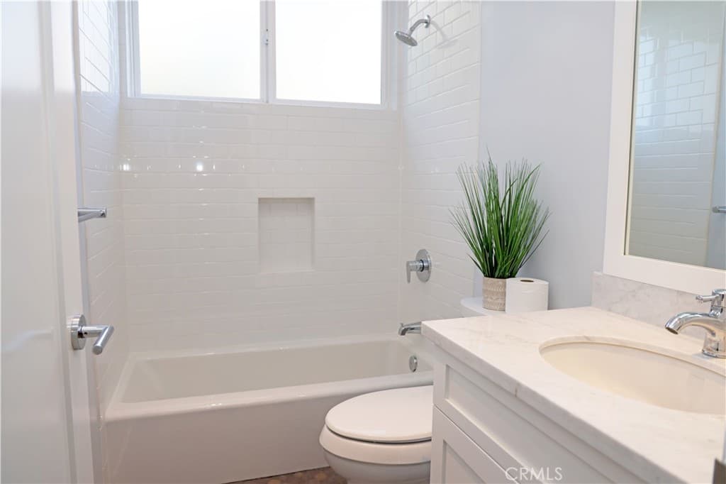 Apartment for rent at 21703 Ocean Vista 201, Laguna Beach, CA featuring 2 beds and 2 baths