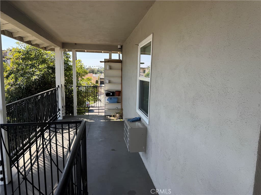 Apartment for rent at 1138 Western Avenue D, Glendale, CA featuring 1 bed and 1 bath