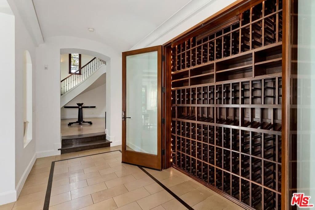 Single Family Residence for rent at 2134 La Mesa Drive, Santa Monica, CA featuring 6 beds and 8 baths