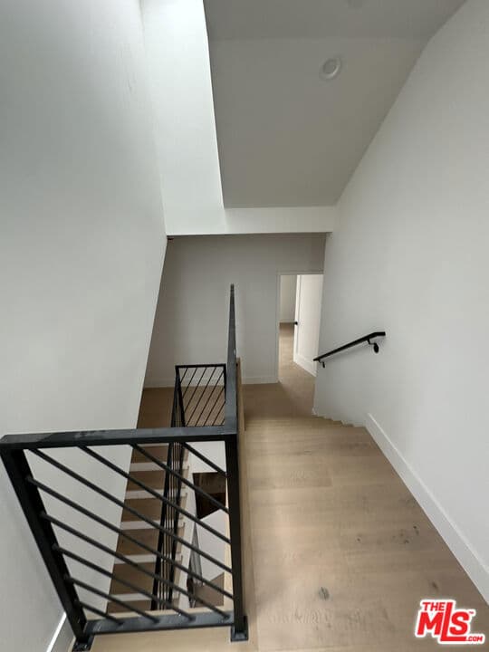 Condominium for rent at 1900 20th Street #B, Santa Monica, CA featuring 3 beds and 4 baths