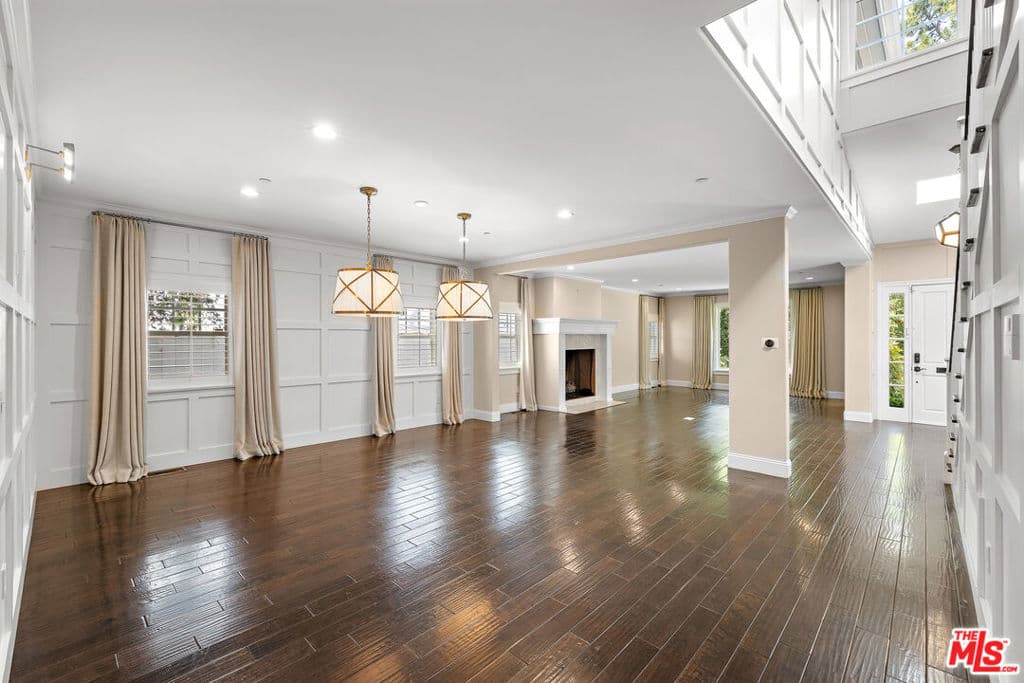 Single Family Residence for rent at 1147 Centinela Avenue, Santa Monica, CA featuring 4 beds and 6 baths